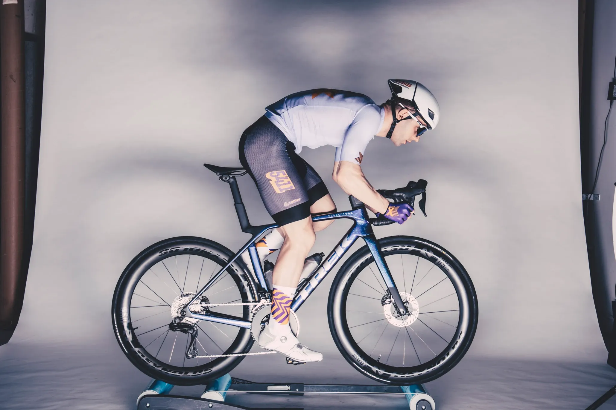 54x11 Cycling Header